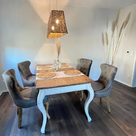 Apartment Lok-in